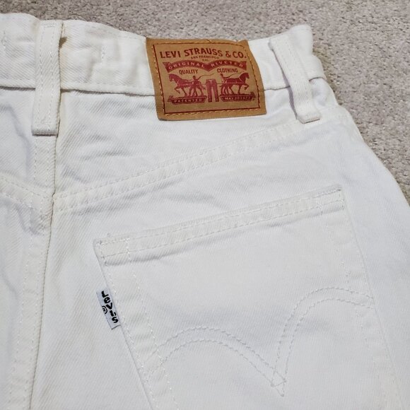 LEVI'S High Waisted Mom Jean Shorts 3" Distressed 100% Cotton White Women's 25 - Picture 7 of 15